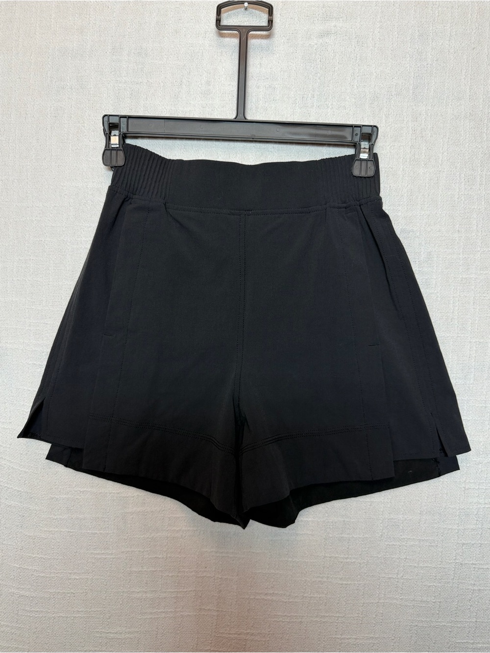 Lulumelon Women's Black Athletic Shorts - Comfortable High-Waist Performance